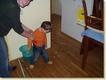 20070120-03 Helpen met poetsen en niet omkijken 03